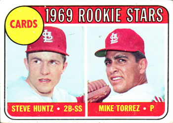 Topps 136 Cardinals 1969 Rookie Stars (Steve Huntz / Mike Torrez) #1969