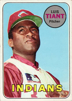 Luis Tiant #560
