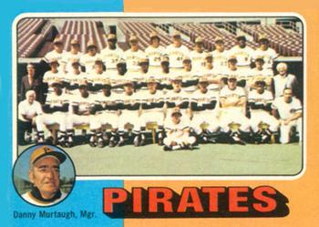Topps 304 Pittsburgh Pirates / Danny Murtaugh #1975